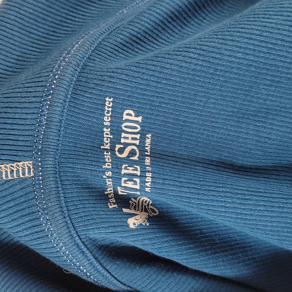Tee Shop ShortSleeve Hoodie Size Medium Blue - Picture 7 of 8